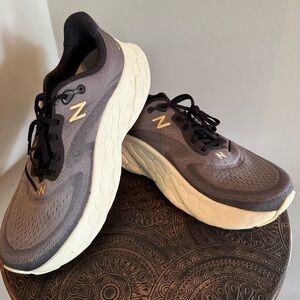 New Balance Men’s Fresh Foam X More V4